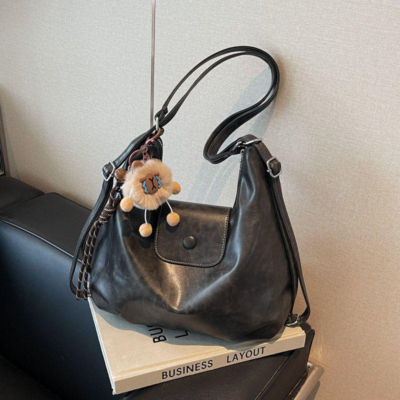 High-End Retro Large-Capacity Women's Backpack Tote for Autumn/Winter 2025