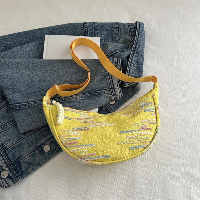 Korean Ins Japanese Dumpling Bag for Women In Summer Versatile Crossbody Mobile Phone Bag for Women In Women In Forest Girl Shoulder Bag