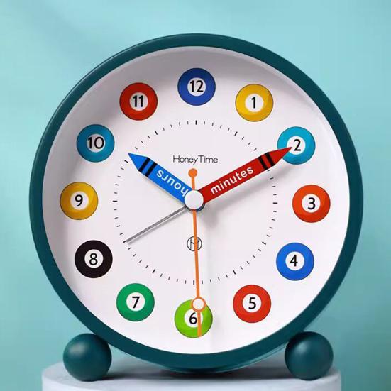 Analog Alarm Clock with Night Light Non-Ticking Silent Battery Operated Bedroom Desktop Digital Quartz Clock Children Students Birthday Gift