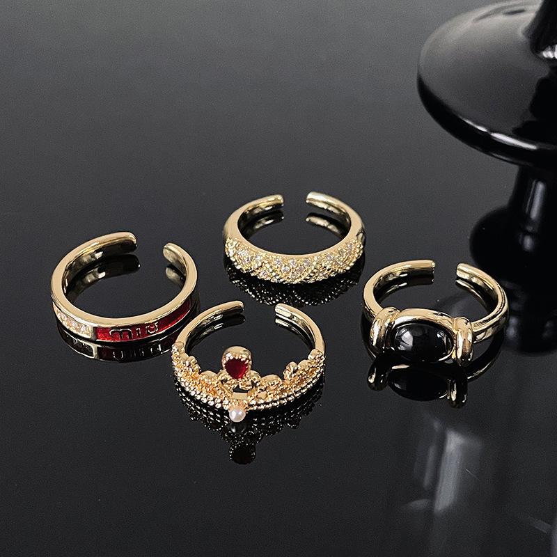 Gold Medieval Oval Black Gallstone Open Ring Stacked With Light Luxury French High-End Ring, Personalized Index Finger Ring