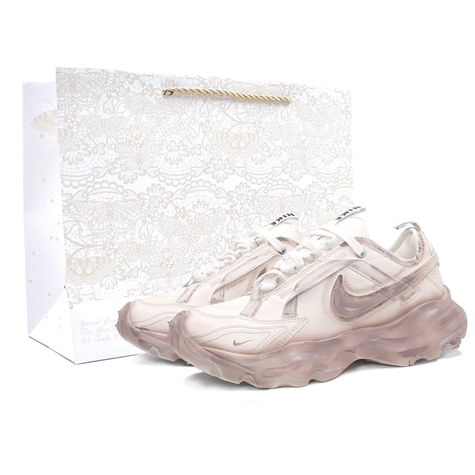 Nike TC 7900 Monet Sunrise, Cat
