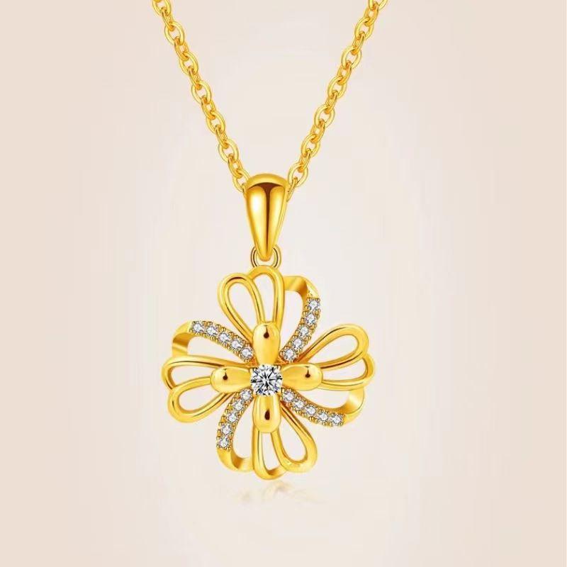 Hollow four-leaf clover necklace female niche design high-end sense simple row diamond pendant collarbone chain jewelry