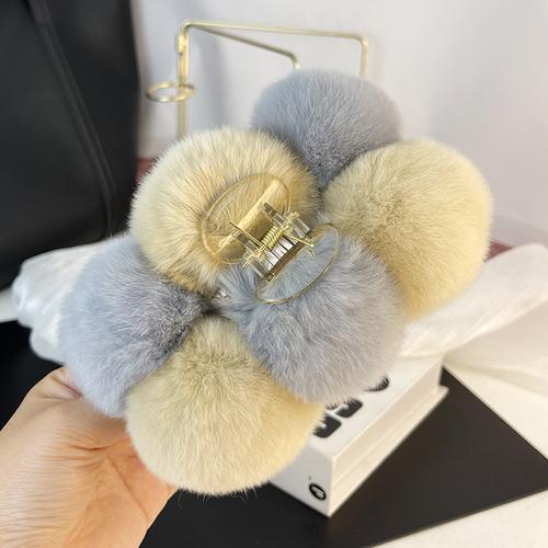 Rex Rabbit Fur Ball Large Hairpin Head Online Celebrity Cute Plush Catch Clip Hair Accessories Autumn and Winter Korean Hair Catch Headdress.