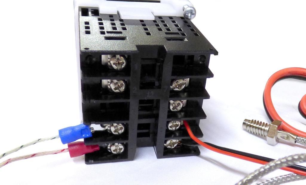 Omron Thermac Temperature Controller (E5CB-Q1TCD AC/DC24)
