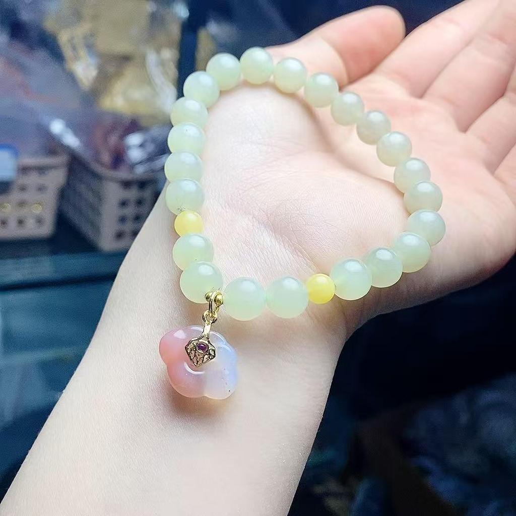 Exquisite Unisex Hetian Jade Bracelet with Auspicious Clouds Design