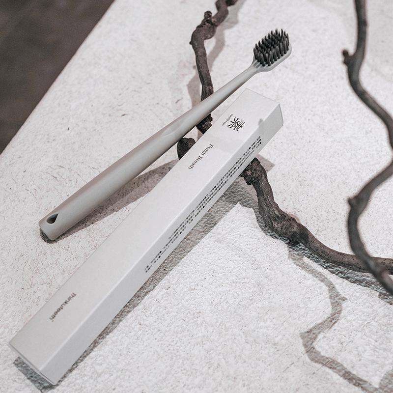 New Chinese-Style Household Toothbrush: Portable, Wide-Head, Medium-Soft Bristle Bamboo Charcoal Toothbrush for Couples (Single Pack)