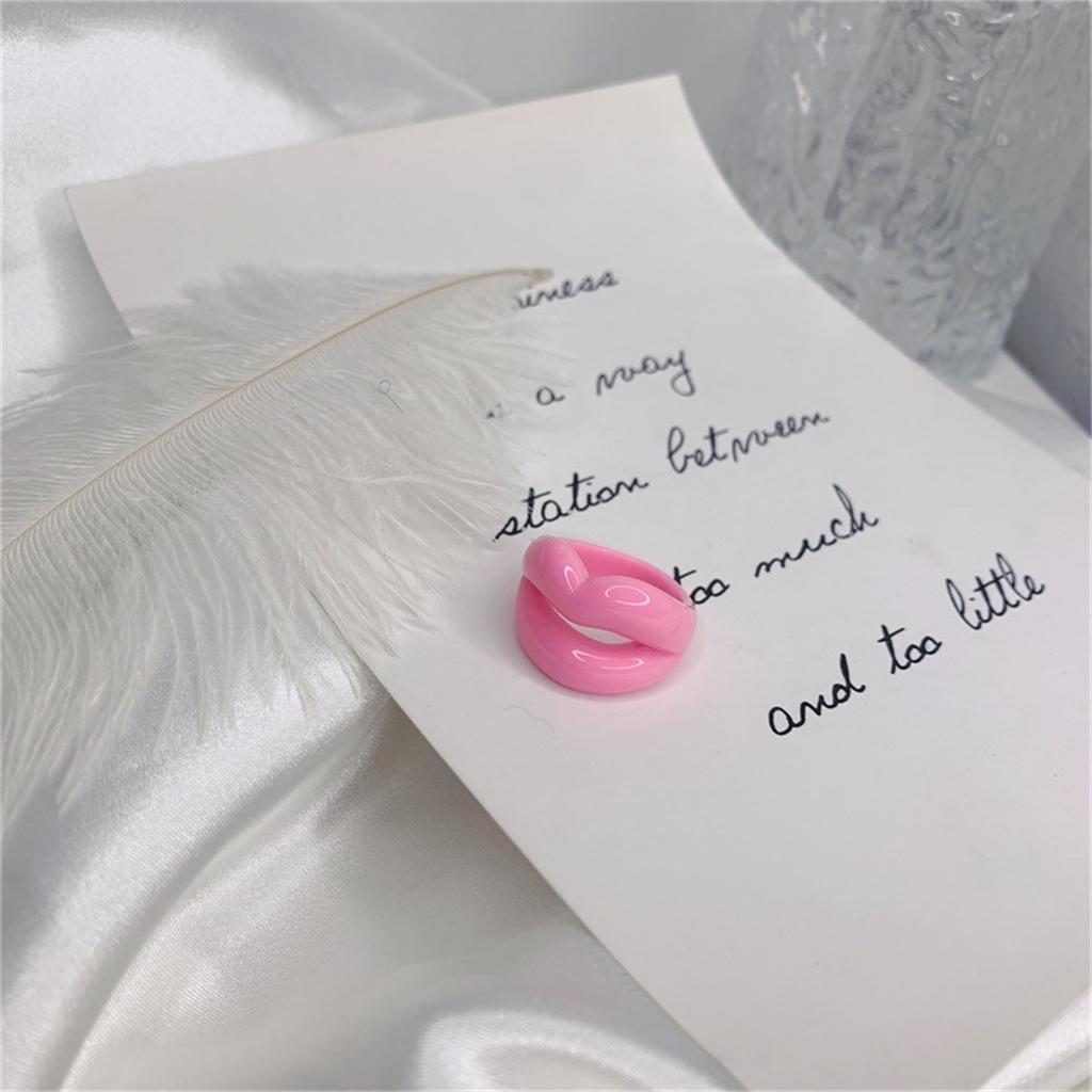 1Pc Fashion Punk Colorful Lips Shape Hollow Resin Finger Rings Funny Mouth Lip Acrylic Ring For Women Girl Hiphop Party Jewelry