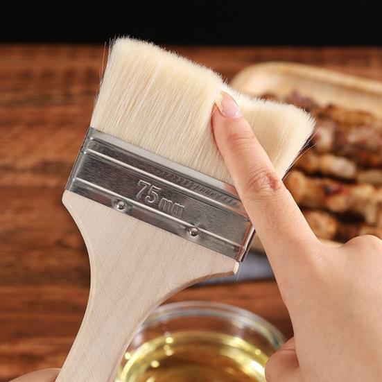 Basting Brush with Wooden Handle Heat Resistant Kitchen Oil Brush for BBQ Sauce Pastry Spreader for Pancakes