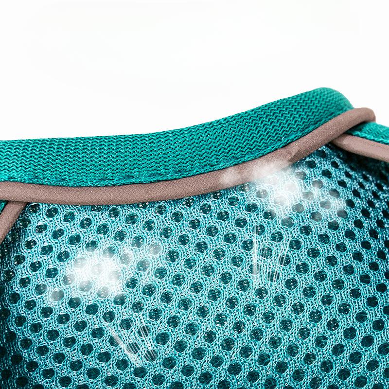The Cat Leash Is Anti-break and Adjustable. It Is Breathable and Does Not Strangle The Necks of Cats and Dogs
