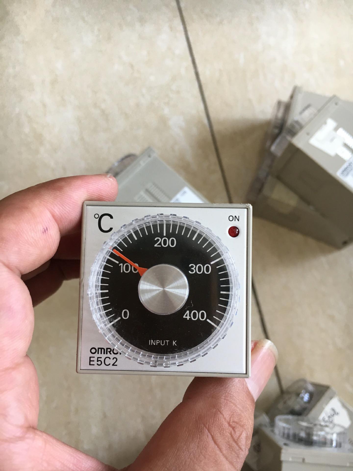 

Серія регуляторів температури E5C4: E5C2-R40K, R20P-D, R20G, R20K, E5CWL-R1TC/Q1TC, R2P, Q1P 1009329433