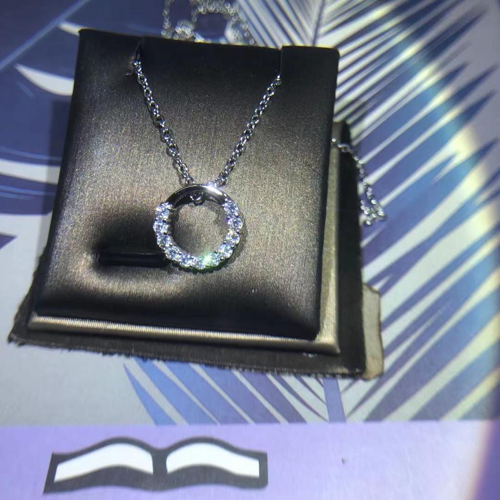 Schlichtes leicht luxuriöses Temperament Schlüsselbeinkette weiblicher Anhänger Netzrot kalter Wind für Frauen Kreis Halskette Schmuck Geschenk