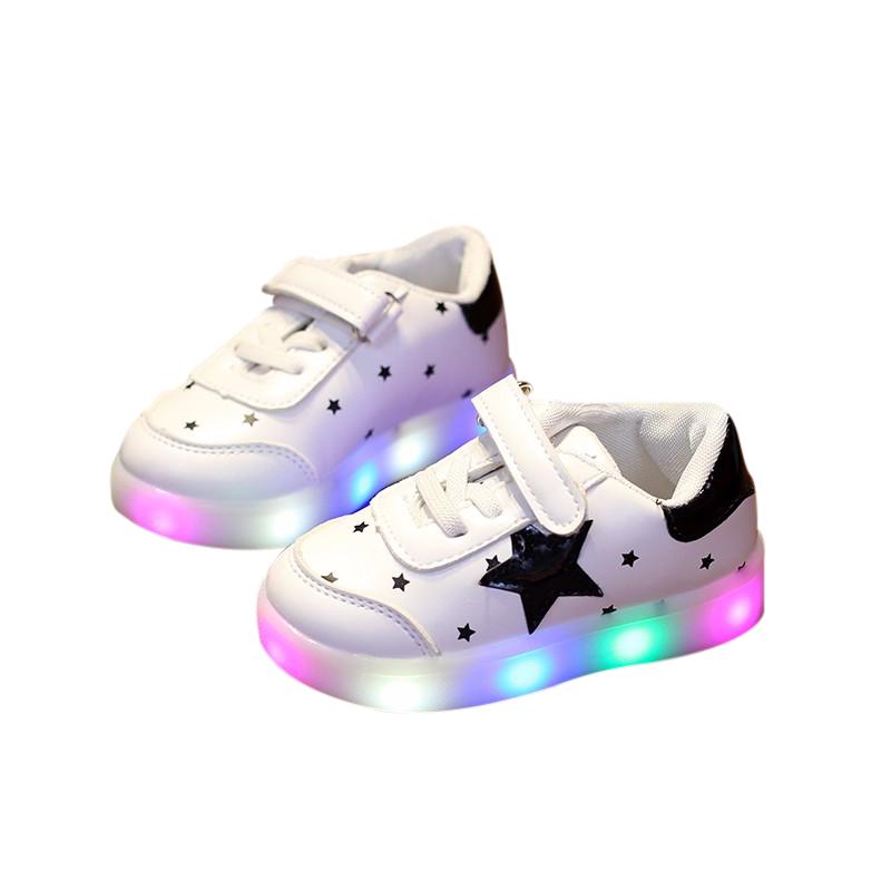 boys white running shoes