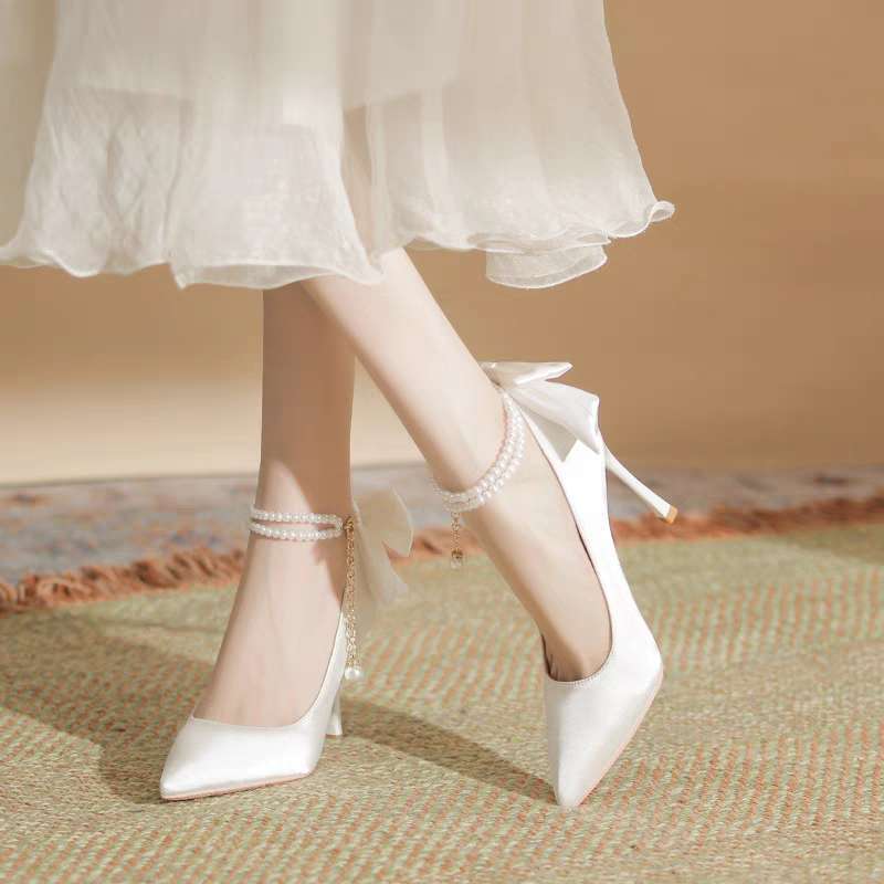 French white high heels women's 2025 autumn stiletto wedding shoes with skirt satin wedding shoes bow pointed single shoes