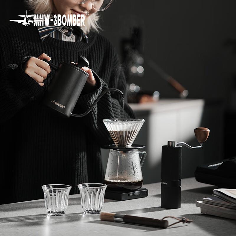 Conjunto Portátil de Café Pour-Over MHW-3BOMBER