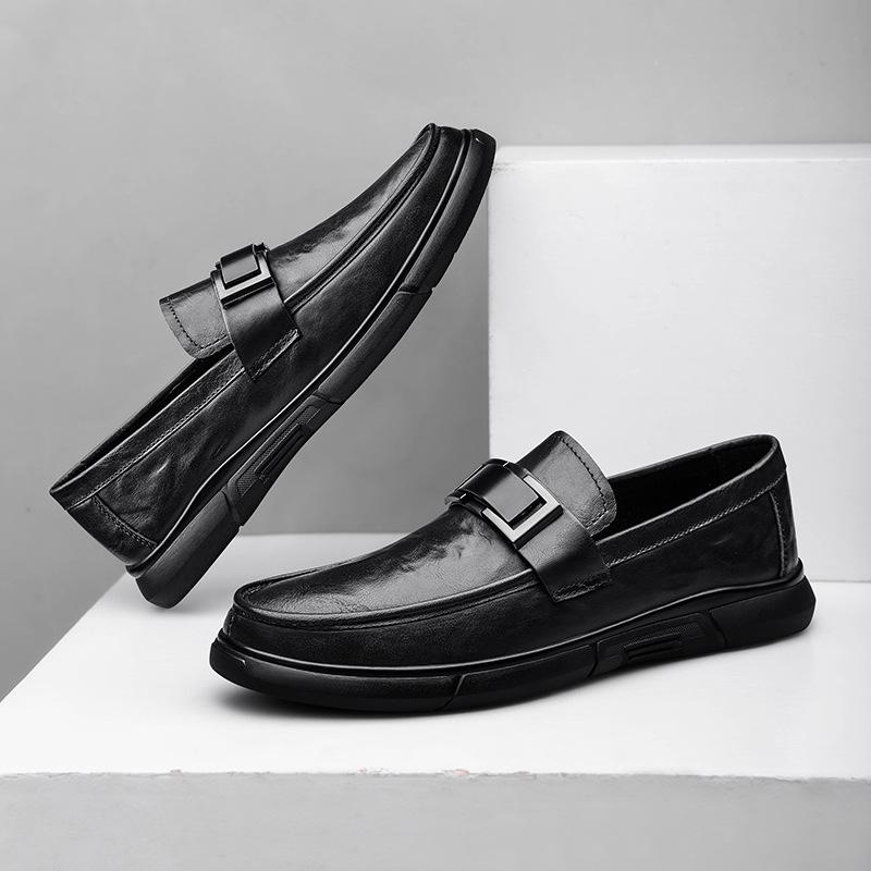 Men's British Style Cowhide Slip-On Leather Shoes: Versatile, Height-Increasing, Trendy for Casual or Wedding Wear.