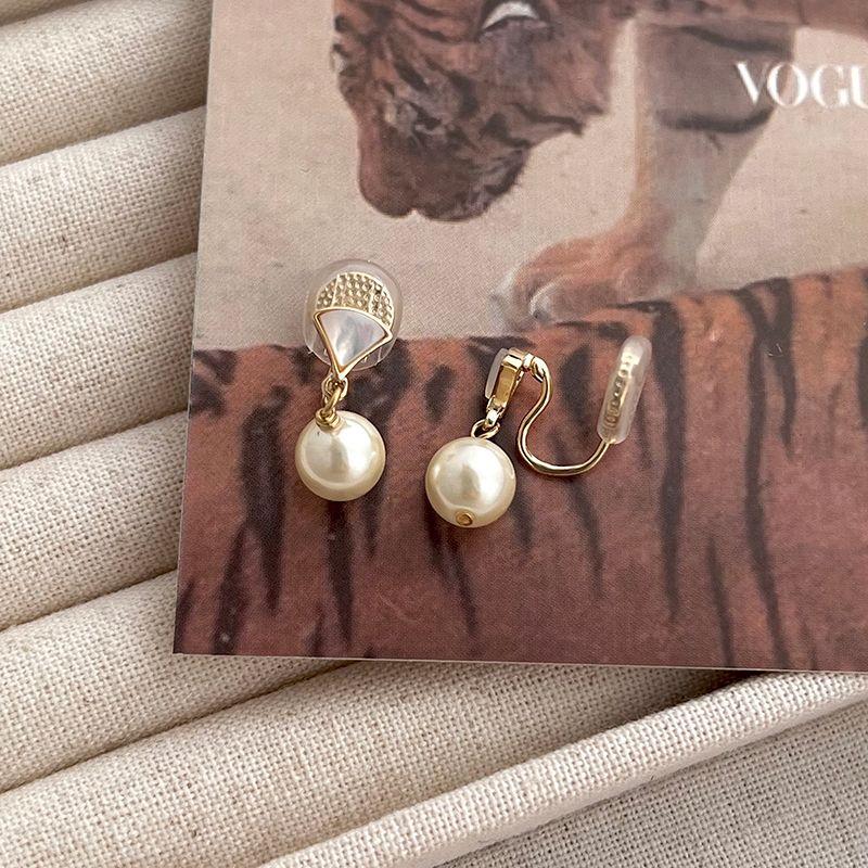 Элегантность Ретро Москитная спираль Женские серьги-капли Маленькая жемчужина