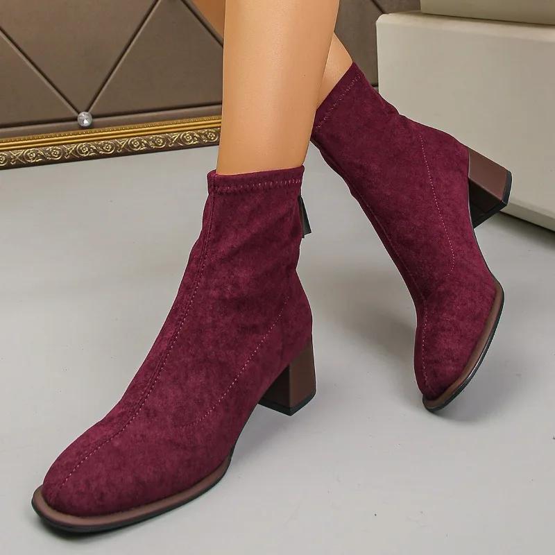 

Замша коровья Высокий каблук Квадратный каблук Современные ботинки Круглый носок Однотонные Лаконичные Женская обувь Распродажа 2025 Бренд Зима Молния Женские ботинки 42 вино красного