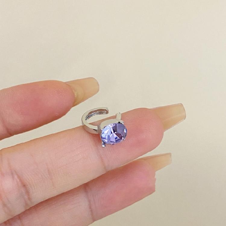 Fashionable Clip On Ear Cuff With Cubic Zirconia Stones Versatile Alloy Jewelry For Women No Piercing