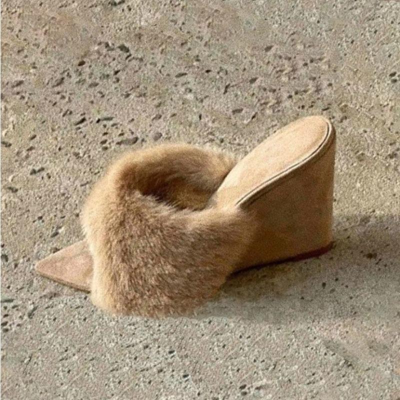 Fashion Fluffy Women Slippers Wedges Platform Sandals Pointed Toe High Heels Shoes 2025 Winter Designer Brand Party Dress Sexy Shoes