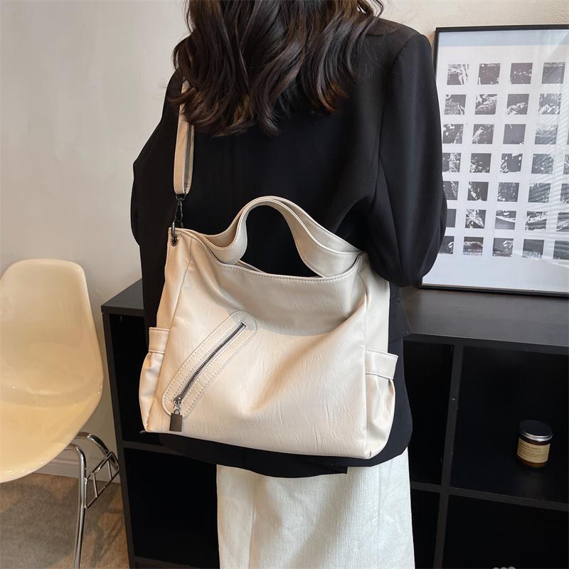 Retro Women's PU Leather Handbag Large Capacity Shoulder Bags Ladies Soft Leather Crossbody Bags for Daily Commute Work Shopping and Weekend Outings