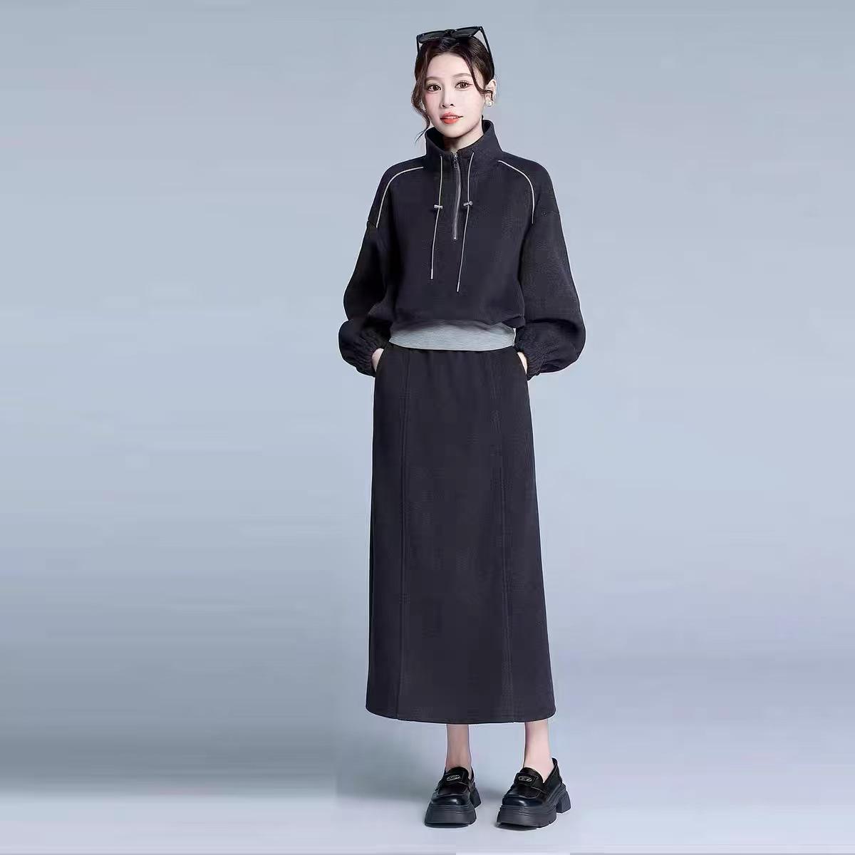 

T288 Korean Style Loose Fashion Two-Piece Set: Half-Open Collar Top & Skirt in Spring and Autumn Design M (90-113 Jin)