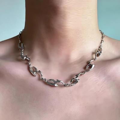Metalowy Naszyjnik o Nieregularnym Kształcie: Unisex Street Hip Hop Łańcuszek na obojczyk Choker z niszowym designem i wysokiej klasy wykończeniem