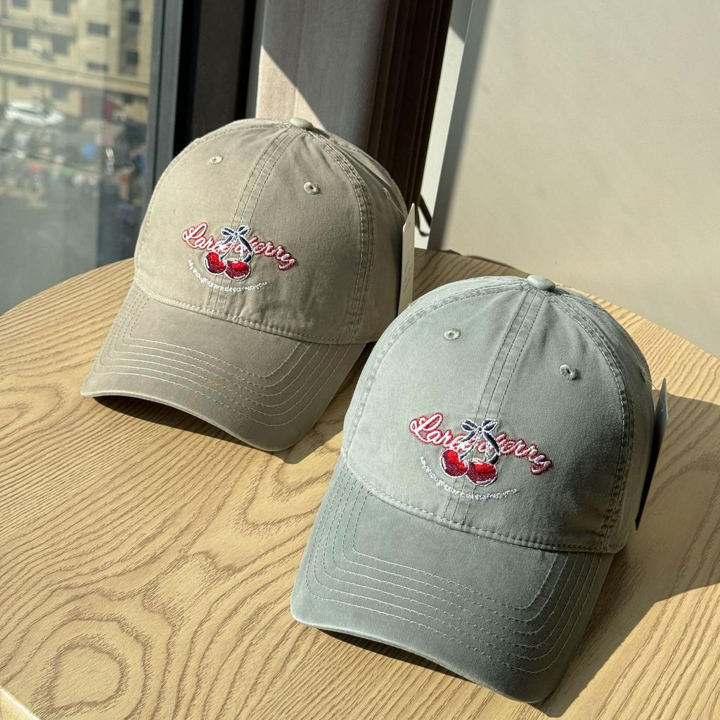 Korean-style cute cherry embroidered soft-top baseball cap for women, new autumn vintage casual versatile Korean wide-brimmed cap