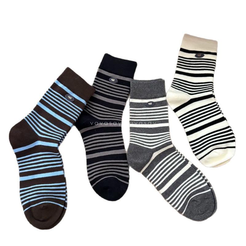 Female Spring and Autumn Retro Color Striped Buttons Boneless Pile Pile Cotton Socks