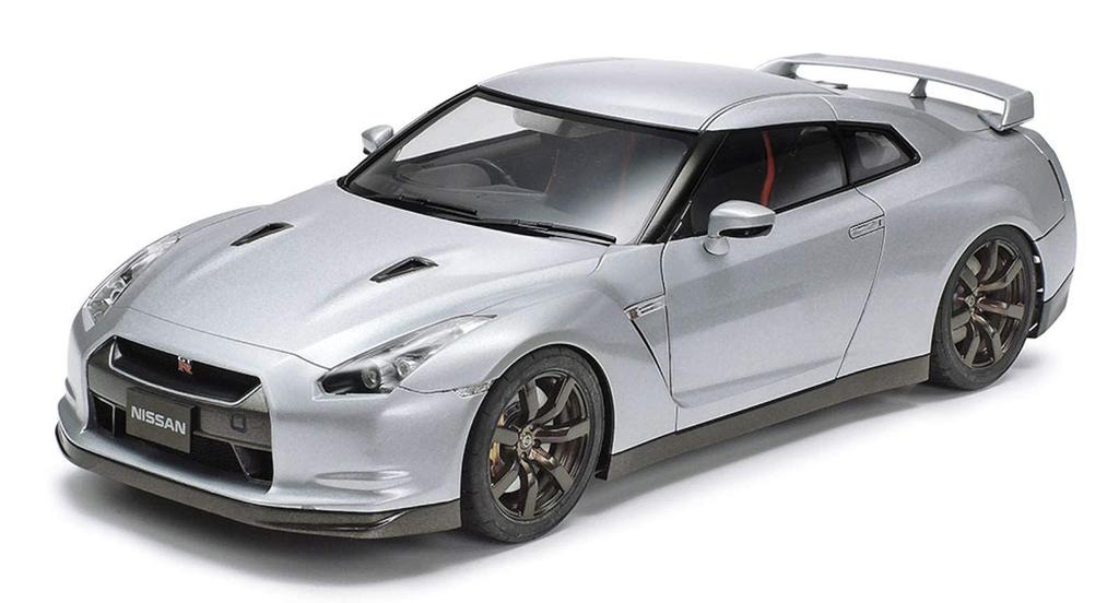 Tamiya Sports Car Series 300 Nissan Plastic Model 24300 1/24 No. GT-R