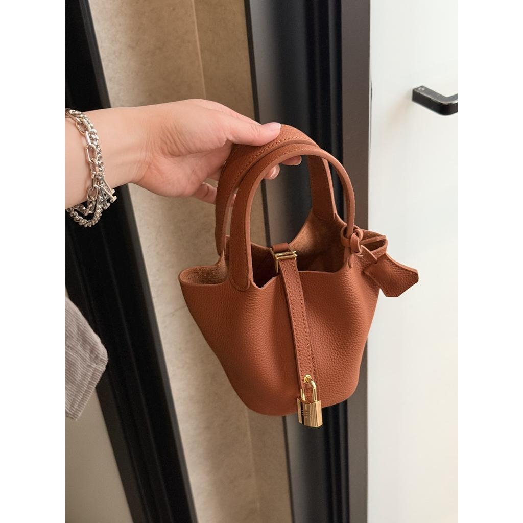 Cross-border direct supply, first-layer cowhide mini vegetable basket 14cm exquisite handbag, hand-held high-end versatile bucket bag