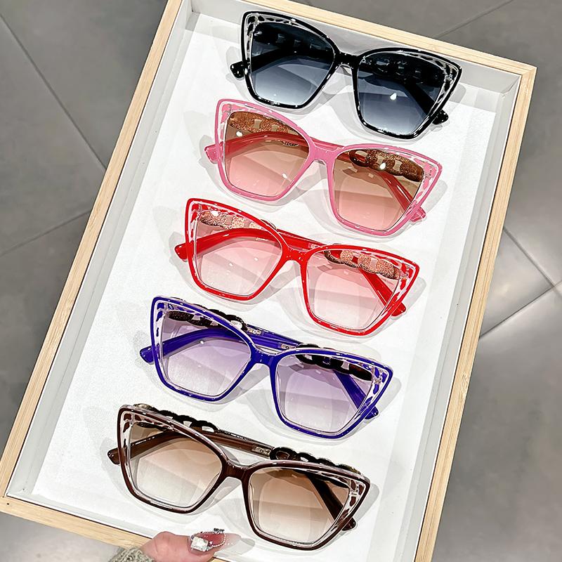 Personalized Color-blocking European and American Fashion Retro Color-blocking Sunglasses, Classic and Versatile Sunglasses