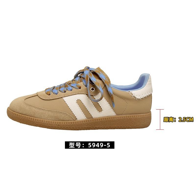 

Retro soft leather color matching sports and leisure board shoes women s versatile small inner height increase German training shoes platform white sh 35