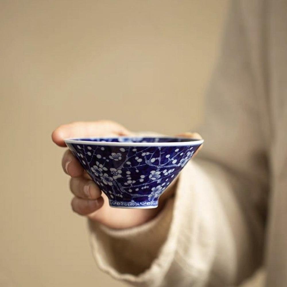 Starožitný modrobílý kuželovitý šálek na čaj - Mistrovský šálek z porcelánu Jingdezhen, Ručně vyráběná čajová miska v čínském stylu, Keramická sada pro Gongfu čaj