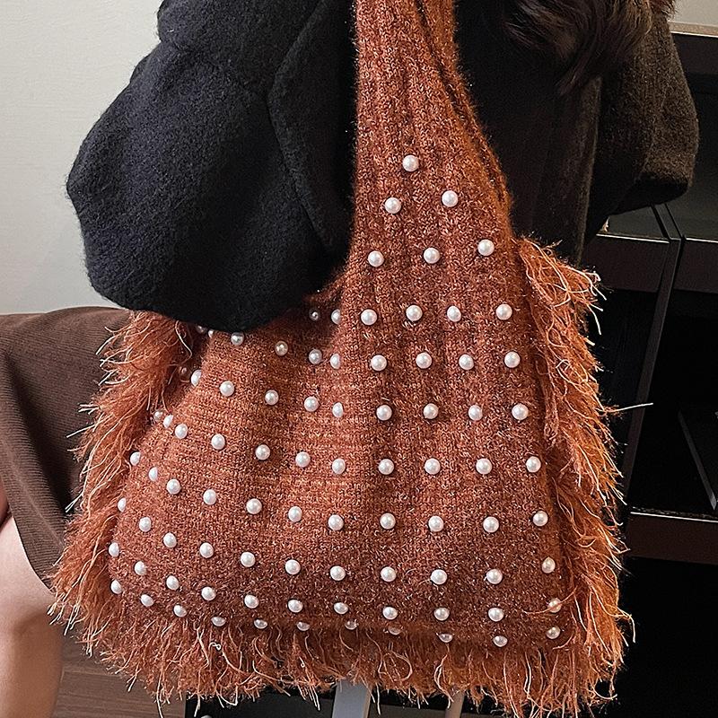 Large-capacity Single-shoulder Women's Off-the-beaten-path Stress-relieving Vacation Beach Handcrafted Woolen Tote Bag