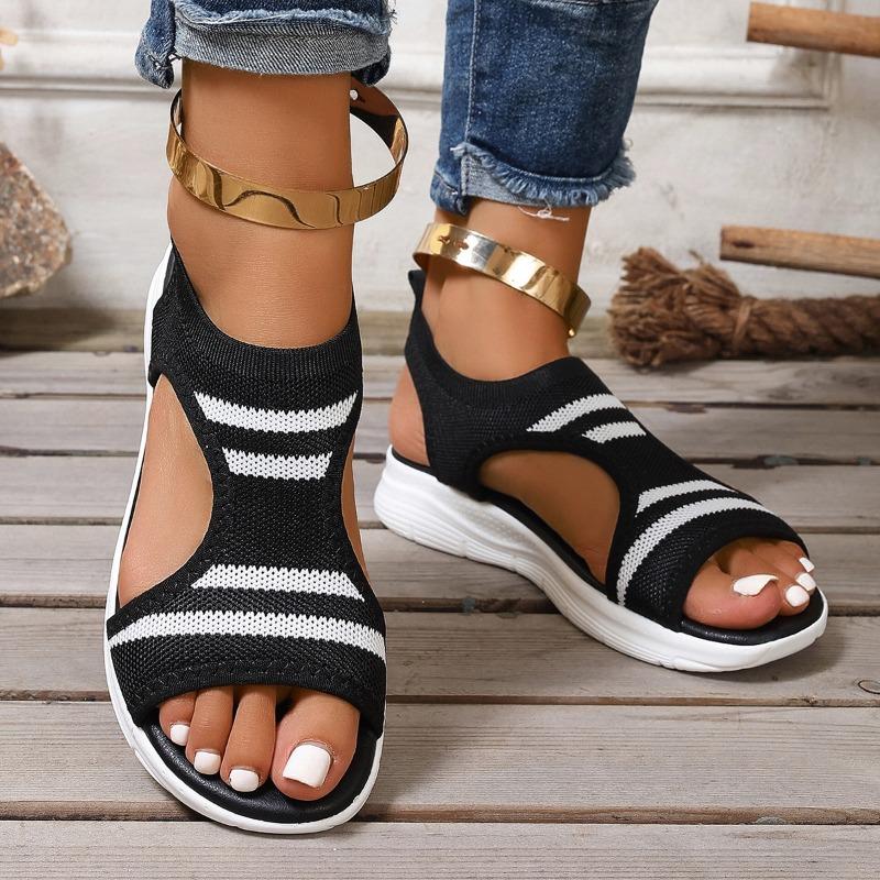 Spring and Summer Fashion Flying Woven Breathable Flat Sandals Casual Large Size Beach New Women's Shoes