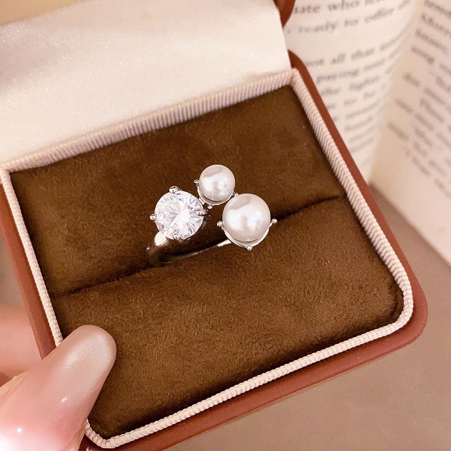 Luxury French Retro Pearl Diamond Zirconium Open Ring - Elegant High-End Index Finger Jewelry for Women