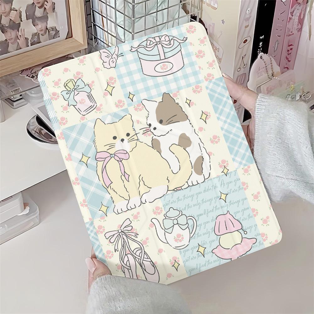 Two Kittens for iPad Pro 11 Inch Y Folded Edge Sticker, Tablet Protective Case with Pen Slot iPad Pro13 Inch