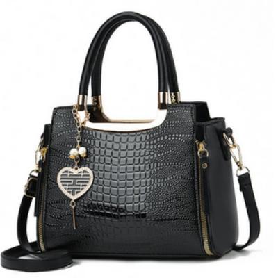 ORIJIRI Damen Handtasche Umhängetasche, Beliebt, Große Kapazität, 2-Wege, Herz Design, Niedlich, PU-Leder