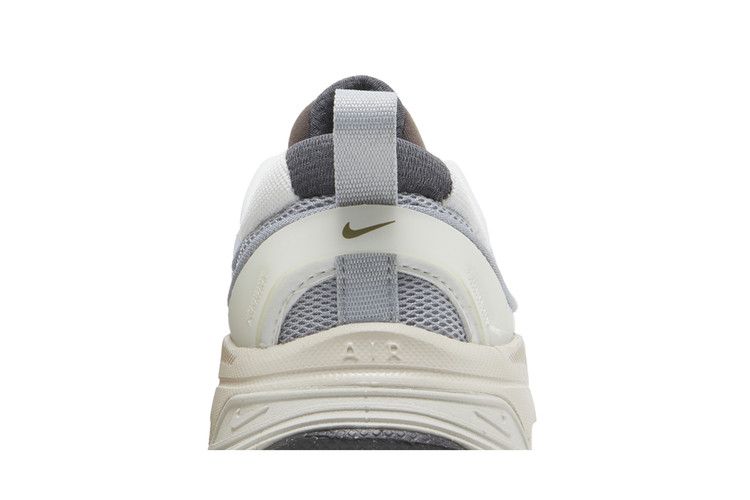 Nike Air Max Bliss Next Nature Cinza Lobo Branco Summit (mulheres)