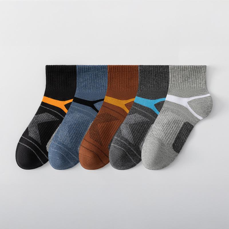 Men's Mid-Calf Sports Socks - Breathable, Sweat-Absorbing for Outdoor Activities, Climbing, Basketball, and Running.