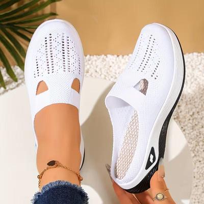 Neue Damen-Sandalen zum Hineinschlüpfen für den Außenbereich, hohle Freizeitschuhe mit weichen Sohlen für Komfort, Halbschuhe.