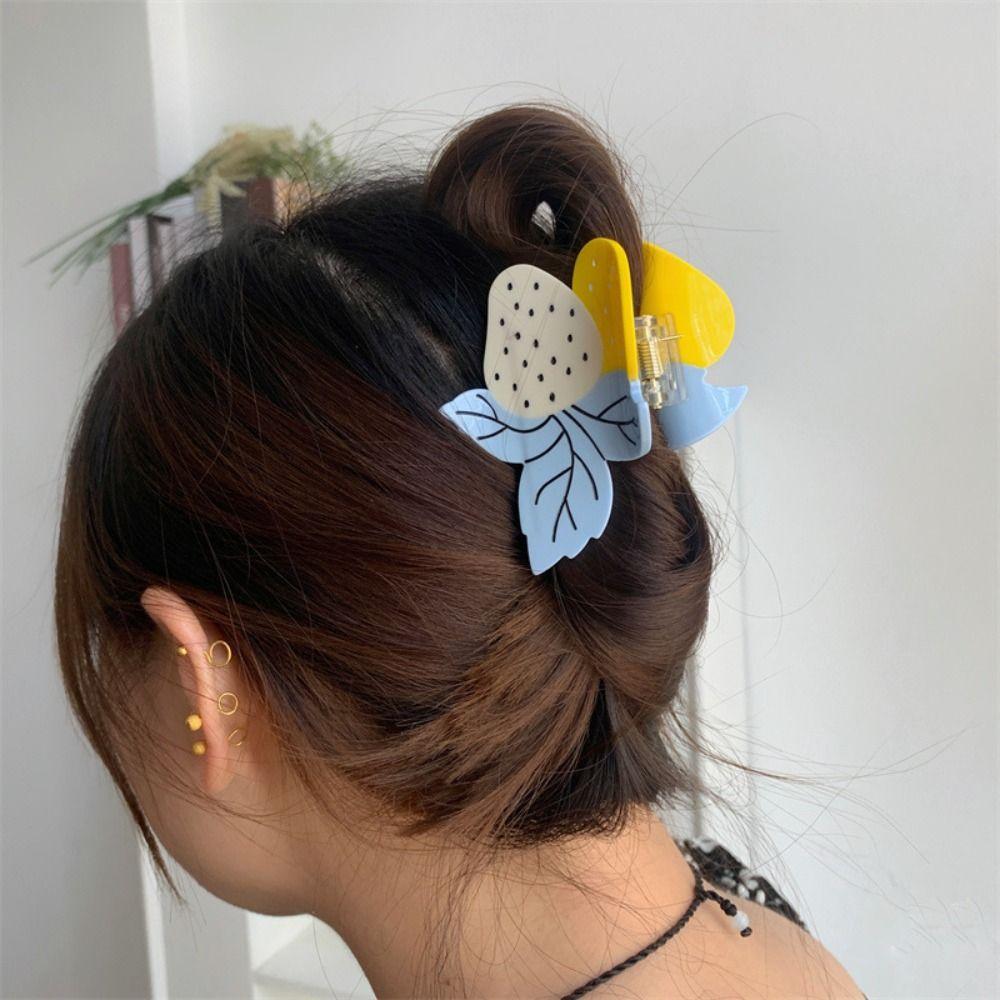 Delicate Strawberry Acetate Hair Clip Cute Ponytail Shark Clip Fruit Acetate Claw Clip  Outdoor