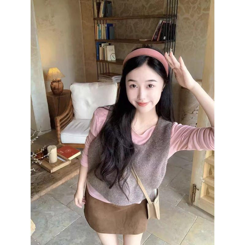 Kumikumi New Arrival Age-Reducing Round Neck Long Sleeved Fitted T-shirt Women's Autumn Bandage Dress Slimming Vest Two-Piece Vest Set