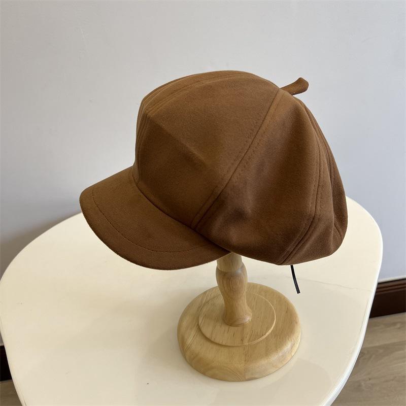 

Осенне-зимняя шерстяная утолщенная мягкая восьмиугольная кепка, женская ретро однотонная универсальная шляпа художника, которую можно носить передом и задом M（56-58cm） темно-коричневого