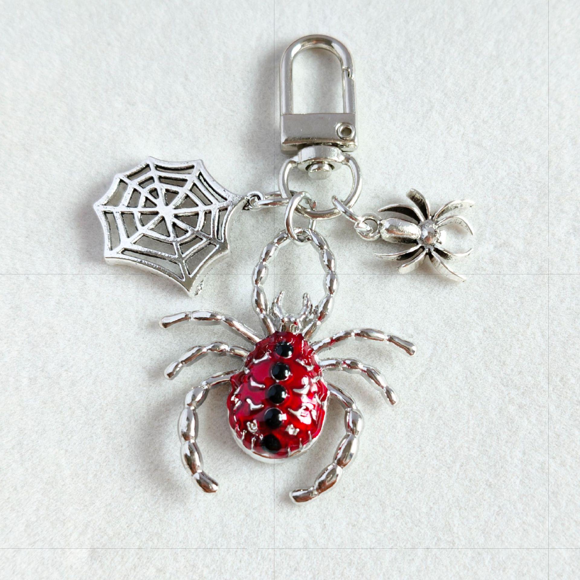 European Retro Dark Style Spider Web Keychain Pendant