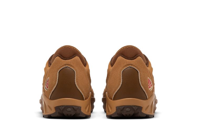 Nike ACG Air Exploraid Flax Cacao Wow Light British Tan Gym Red