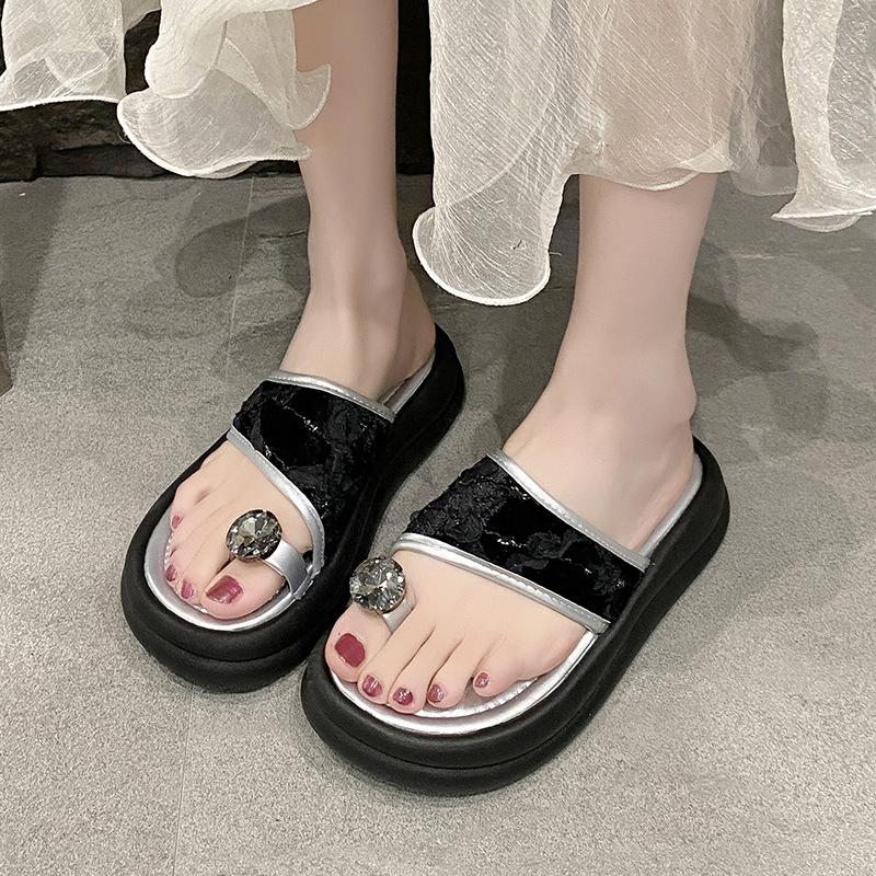New toe slippers women's summer wear fashion muffin thick-bottomed rhinestones with skirt beach cool slippers