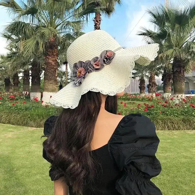 New Girl's Fashion Summer Beach Hats Weaving Sun Hat New Korean Women's Flower Hat Thin Breathable Accessories Creative Gifts