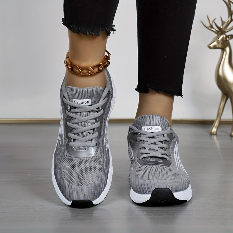 2025 Spring New Flyknit Breathable Running Shoes Sports Women Casual Shoes Soft Bottom Couple Models Men and Women Small White Shoes