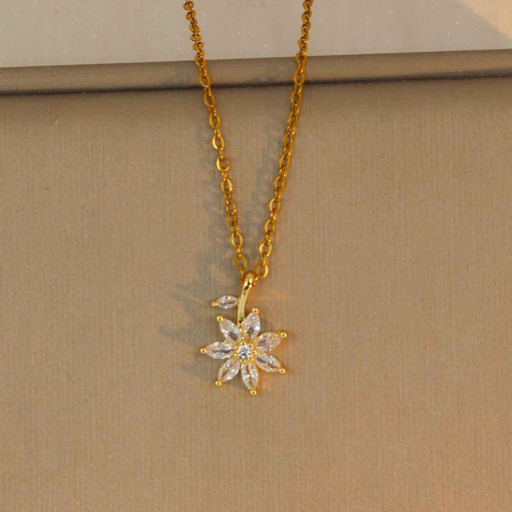 Necklace Women Do Not Fade Summer Small Cute Temperament Titanium Steel Necklace Versatile High-end Jewelry Simple Collarbone Chain